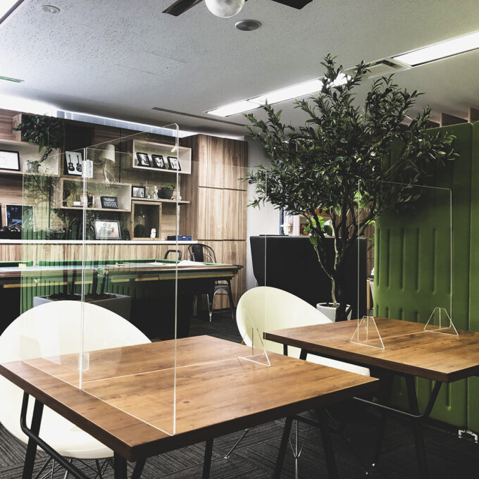 Splash Guard : アクリルパーテーション T字型 SG-01