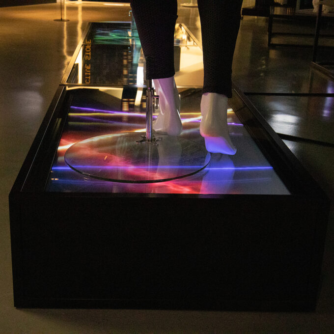 Active Store : サイネージステージ 2連セット